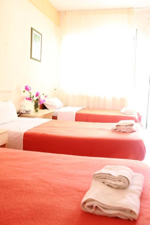 Estia Aparthotel Орестиада Стая снимка